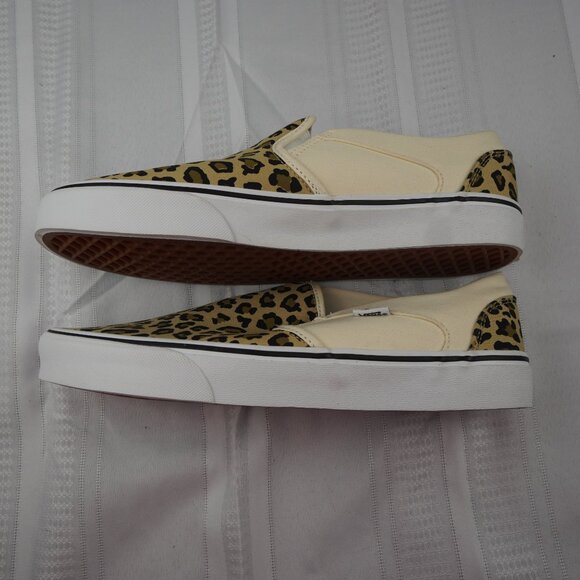 Vans Slip On Shoes Womens Size 11 Leopard Print Canvas Classic Skate Sneakers - Picture 5 of 9